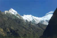 n06-langtang gebergte.JPG (23525 bytes)