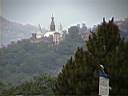 Dsc00004.JPG: Swayambhunath vanaf het balkon van hotel